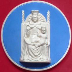 Immagine di Madonna dell’ Aiuto Tondo da Muro diam. cm 34 (13,4 in) Bassorilievo Ceramica Robbiana