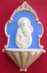 Immagine di Sacra Famiglia Acquasantiera cm 20 (7,9 in) Bassorilievo Ceramica Robbiana