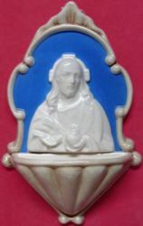 Picture of Sacred heart of Jesus Holy Water Stoup cm 20 (7,9 in) Bas relief Glazed Ceramic Della Robbia