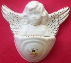 Picture of Guardian Angel Holy Water Stoup cm 10 (3,9 in) White and Gold Glazed Ceramic 