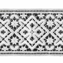 Picture of Macramè lace Cross Rhomb H. cm 10 (3,9 inch) Viscose and Polyester White Lacework Edging for liturgical Vestments 