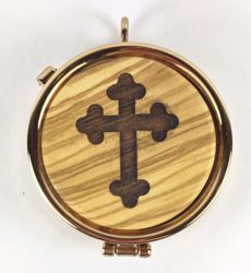 Immagine di Teca eucaristica Viatico Scatola porta Ostie Diam. cm 5 (2,0 inch) Croce stilizzata in Ottone dorato e Legno di Ulivo di Assisi