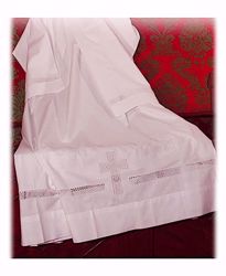 Picture of MADE TO MEASURE Square neck liturgical Alb with macramè and cross embroidery white cotton blend fabric.